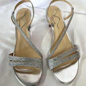 Nina shoe silver with lower heel size 10
